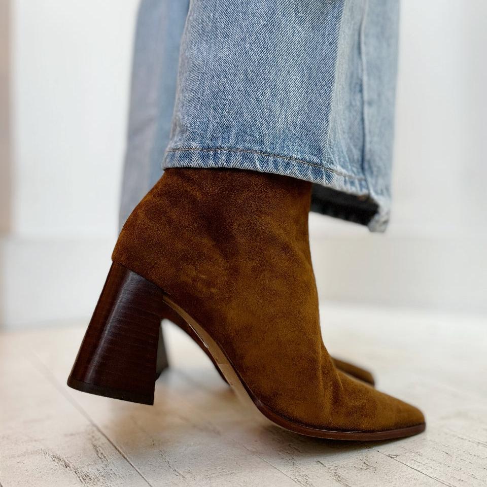 ANGEL ALARCON - TRIMIA BOOT IN TAN SUEDE LEATHER