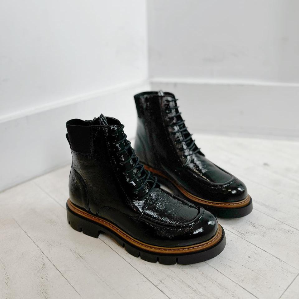 ATELIERS - BIBI LACE UP BOOT IN BLACK PATENT LEATHER