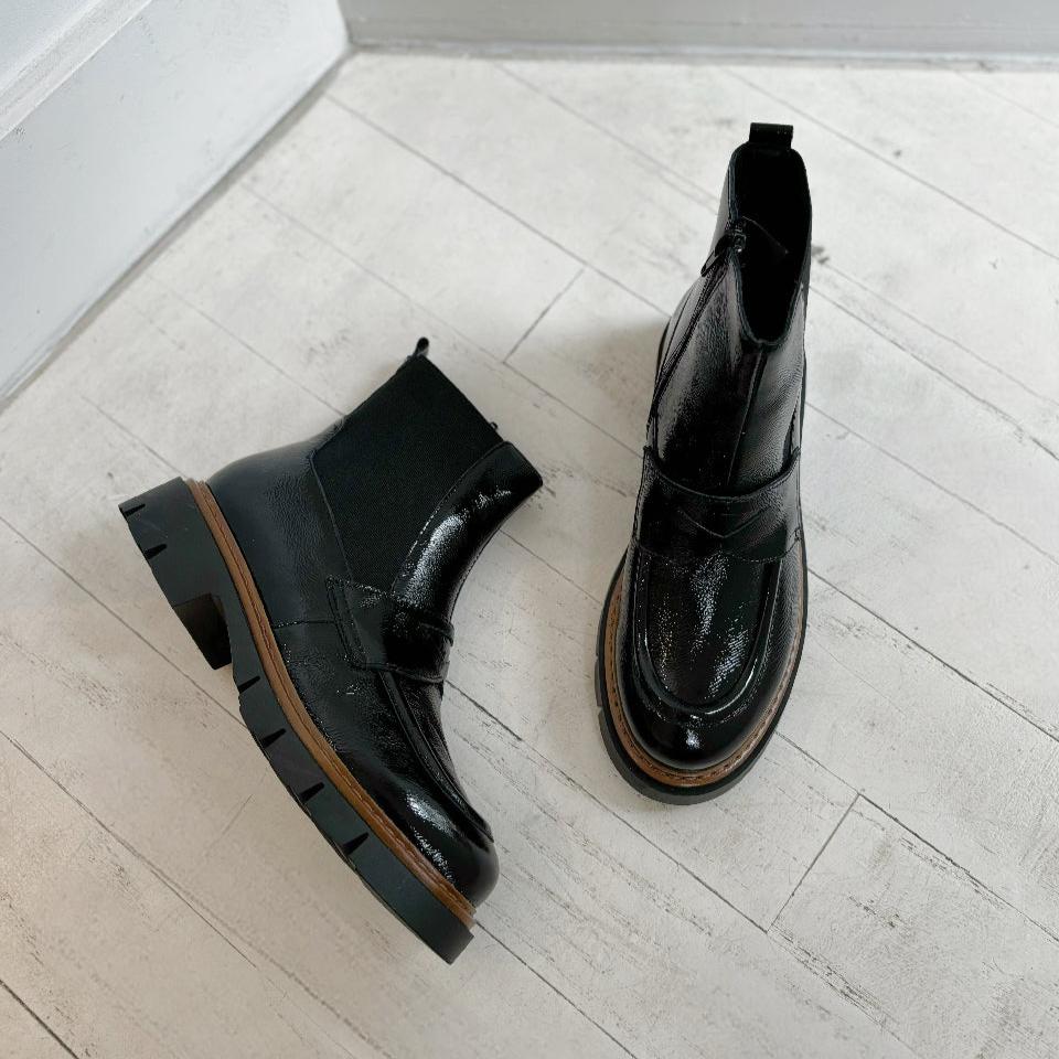 ATELIERS - BILLOW BOOT IN BLACK PATENT LEATHER