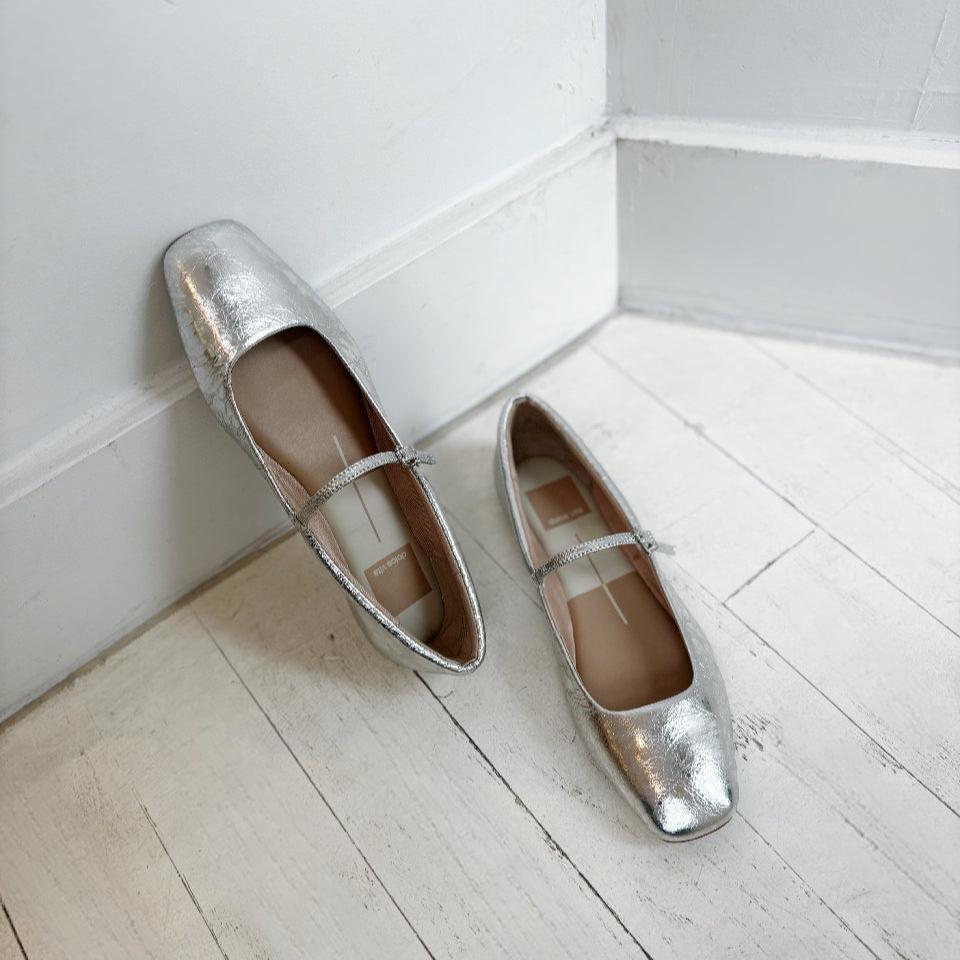 DOLCE VITA - REYES MARY-JANE FLAT IN SILVER LEATHER