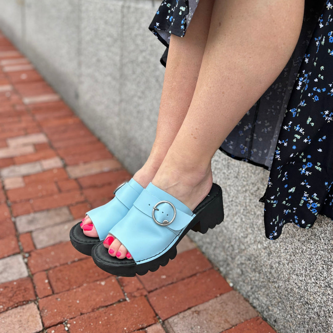 FLY LONDON - EPLE519FLY SANDAL IN SKY BLUE LEATHER