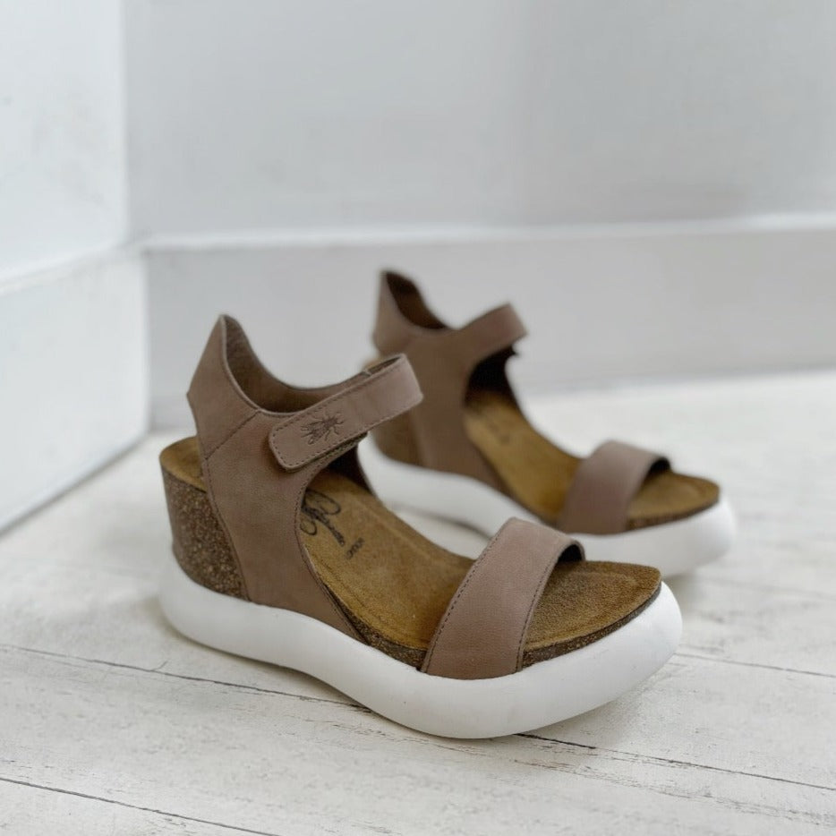 FLY LONDON - GOGO967FLY WEDGE SANDAL IN TAUPE NUBUCK