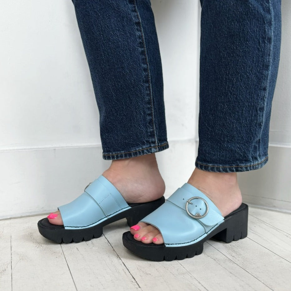 FLY LONDON - EPLE519FLY SANDAL IN SKY BLUE LEATHER