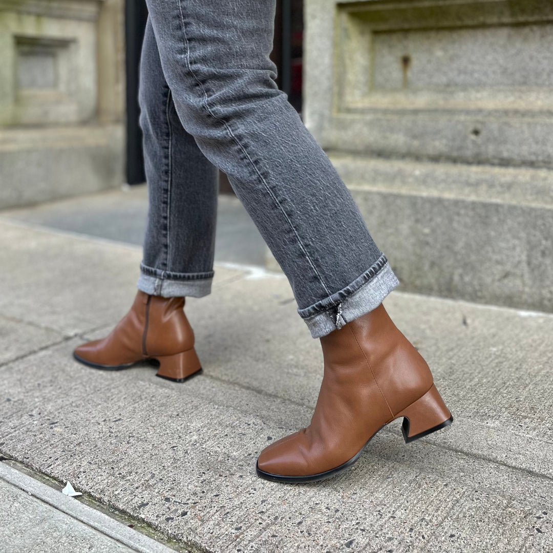 ANGEL ALARCON - MASHA BOOT 23528-276N IN TOBACCO BROWN LEATHER