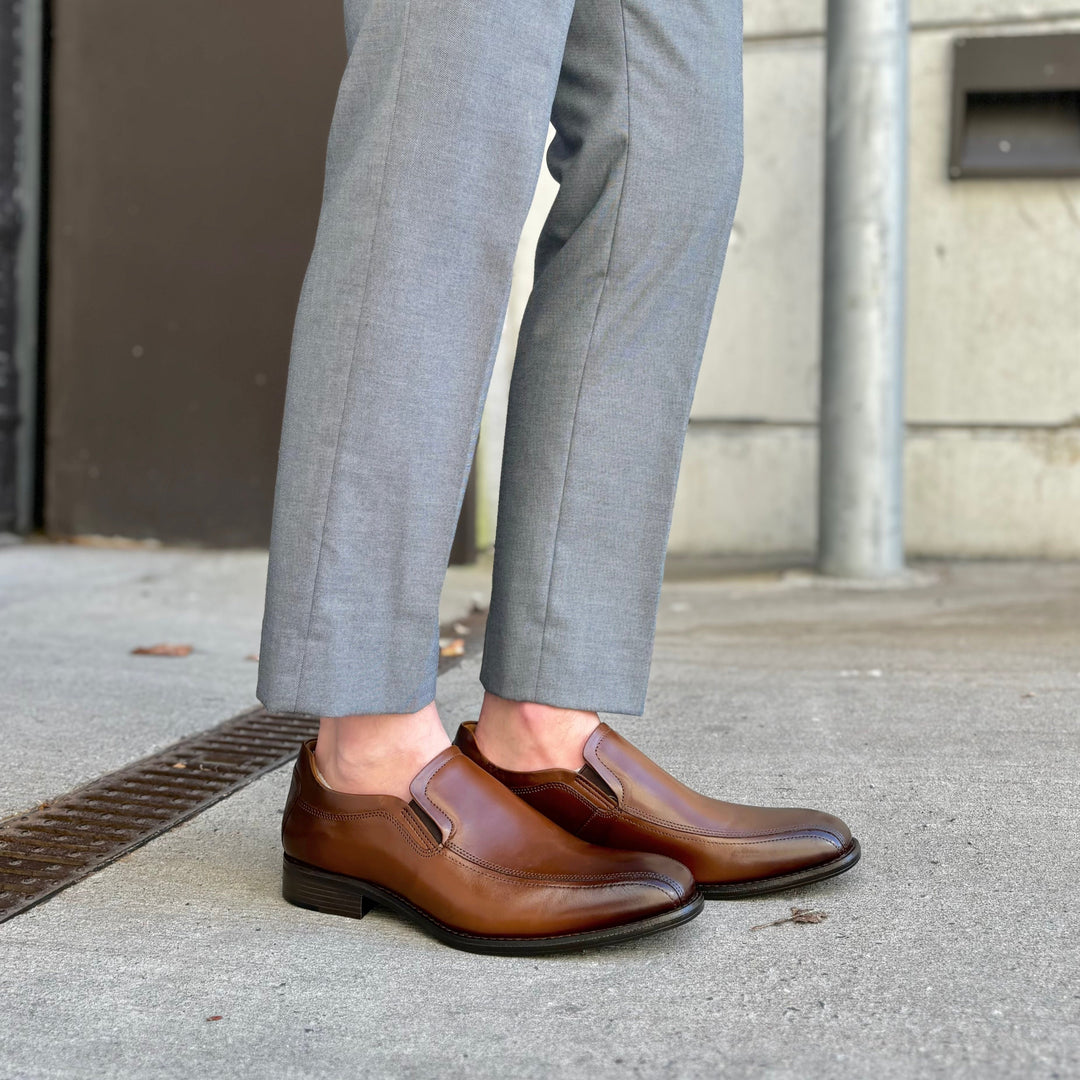 JOHNSTON & MURPHY - LEWIS LOAFER IN TAN LEATHER