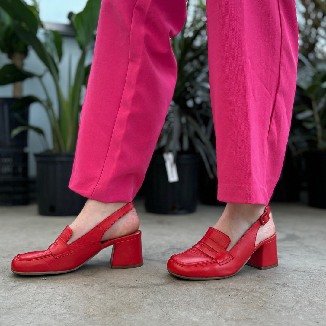 MIZ MOOZ - SATIRE SLINGBACK PUMP IN SCARLET LEATHER