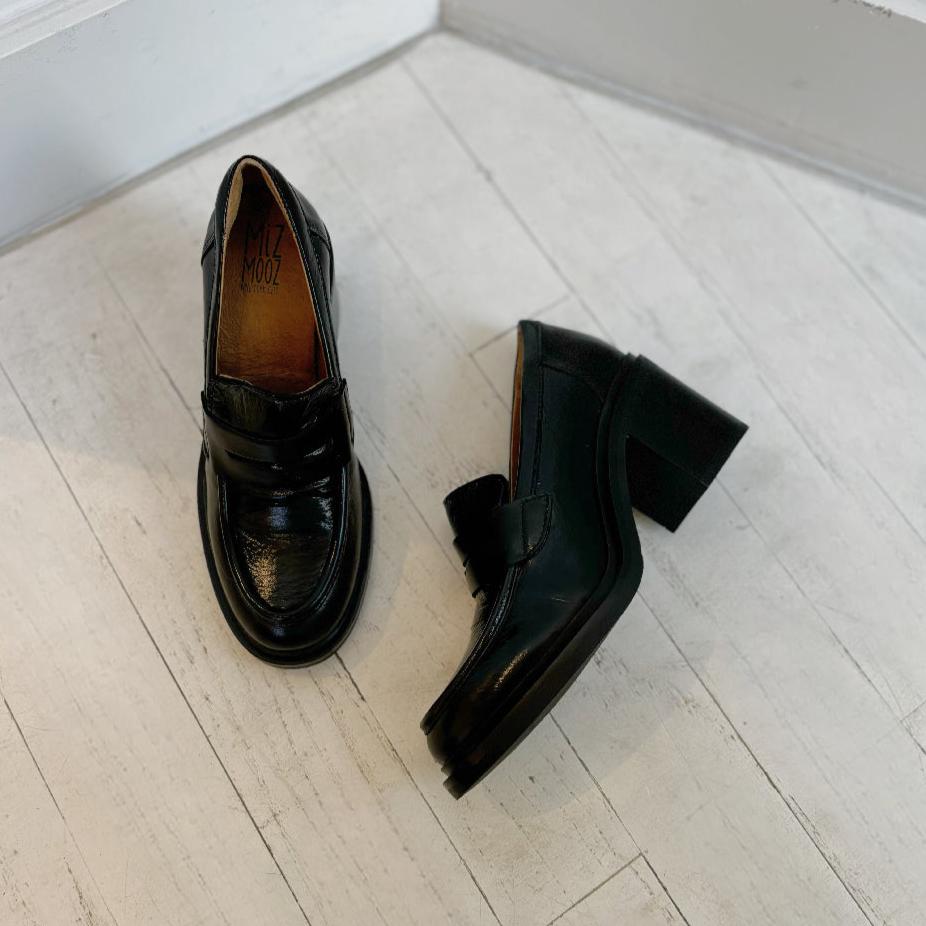 MIZ MOOZ - DAY HEELED LOAFER IN BLACK PATENT LEATHER