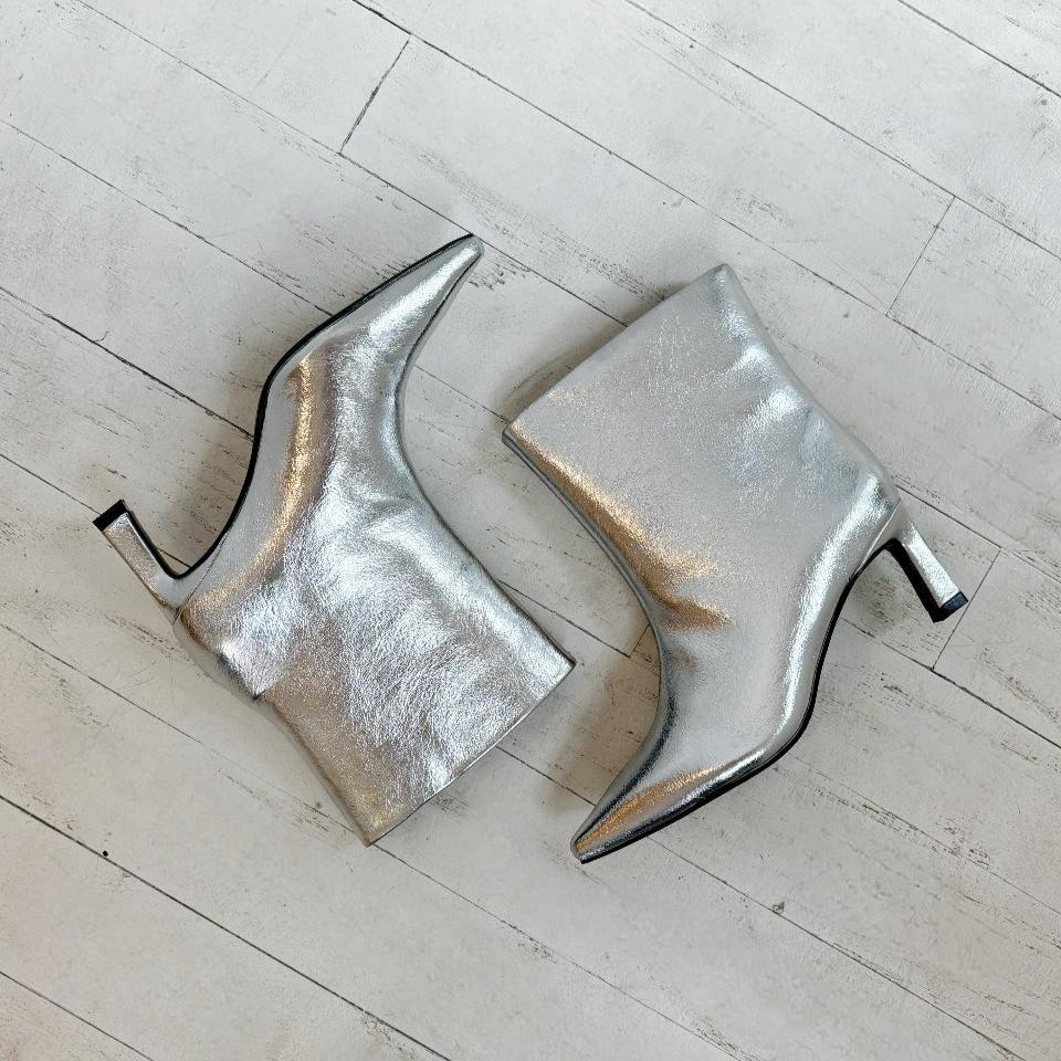 STEVE MADDEN - DELIGHT BOOTIE IN SILVER SYNTHETIC LEATHER