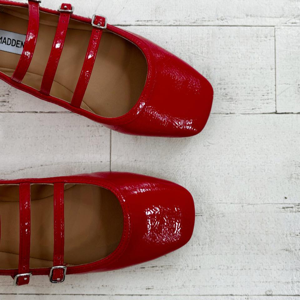 STEVEN MADDEN - STOIC MARY-JANE FLAT IN RED PATENT SYNTHETIC LEATHER