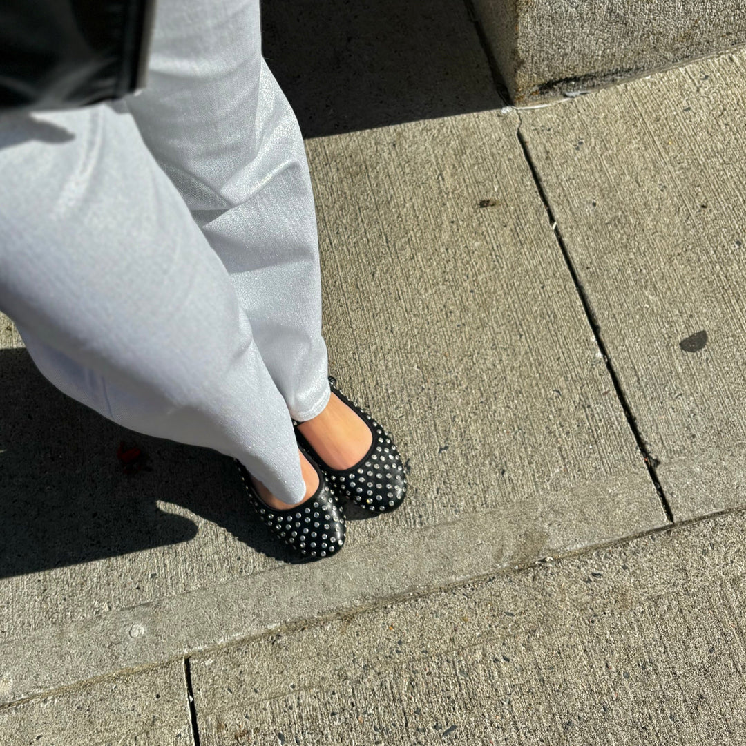 STEVE MADDEN - VINETTA STUDDED MARY-JANE FLAT IN BLACK SYNTHETIC LEATHER