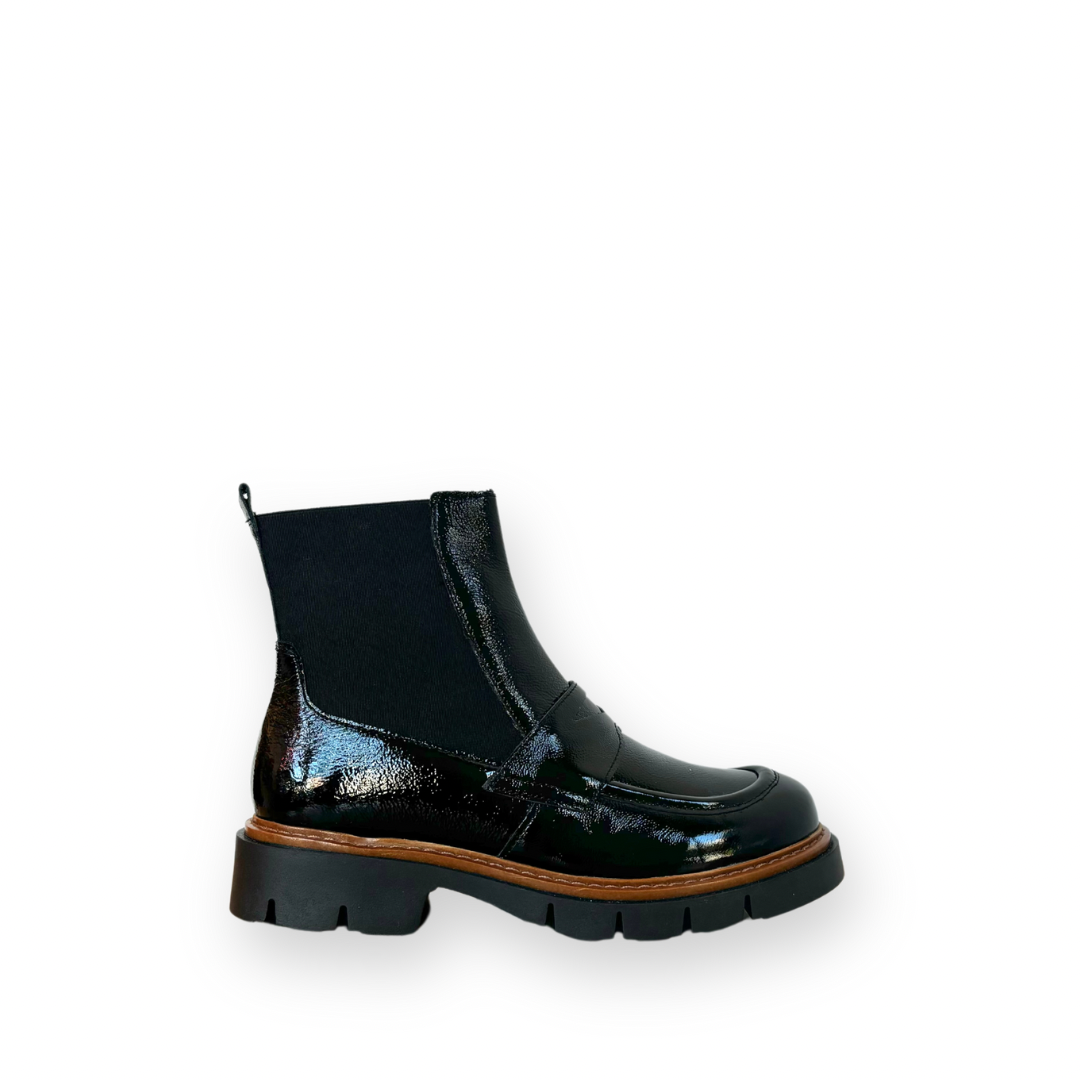 ATELIERS - BILLOW BOOT IN BLACK PATENT LEATHER