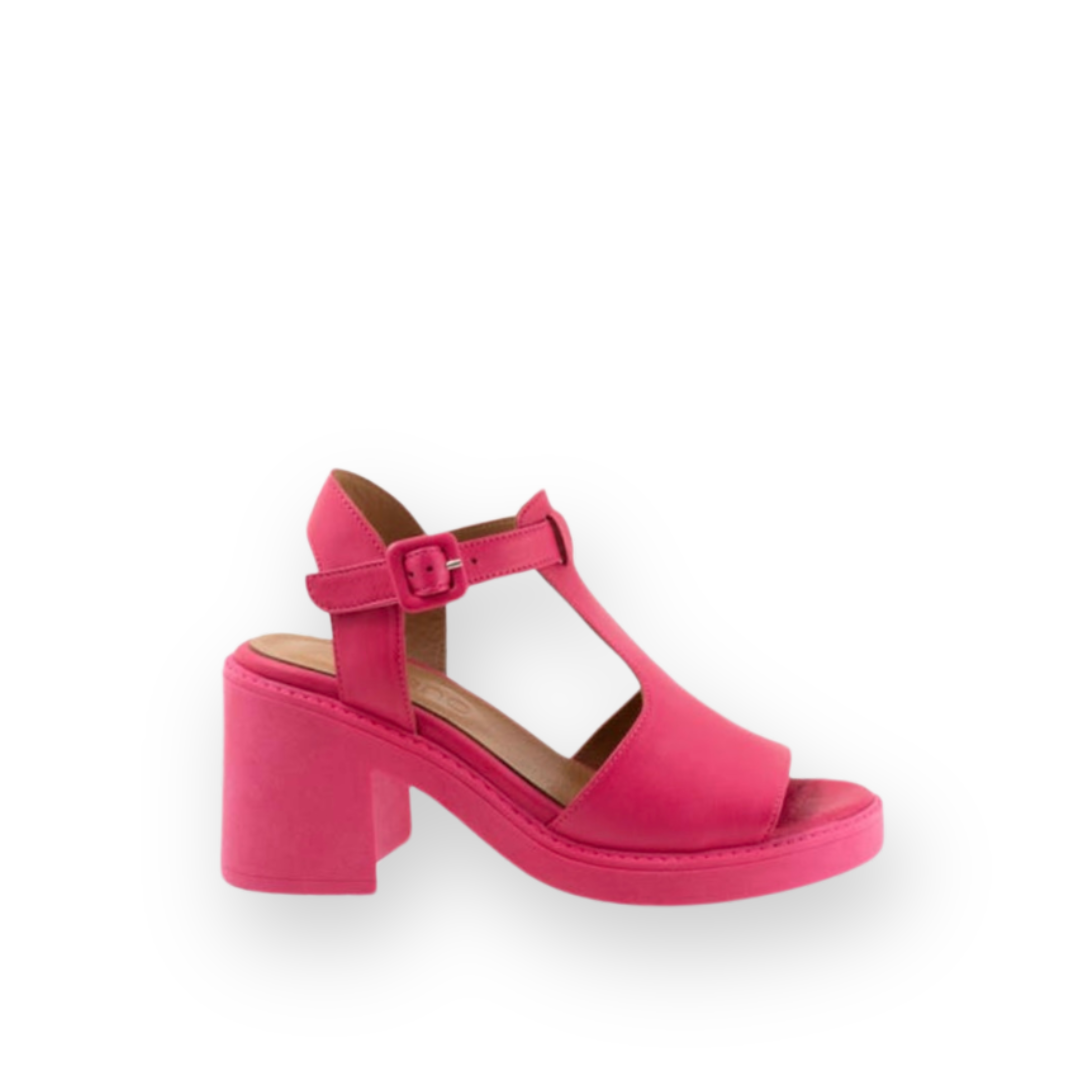 BUENO - MCKENZIE HEELED SANDAL IN HOT PINK LEATHER