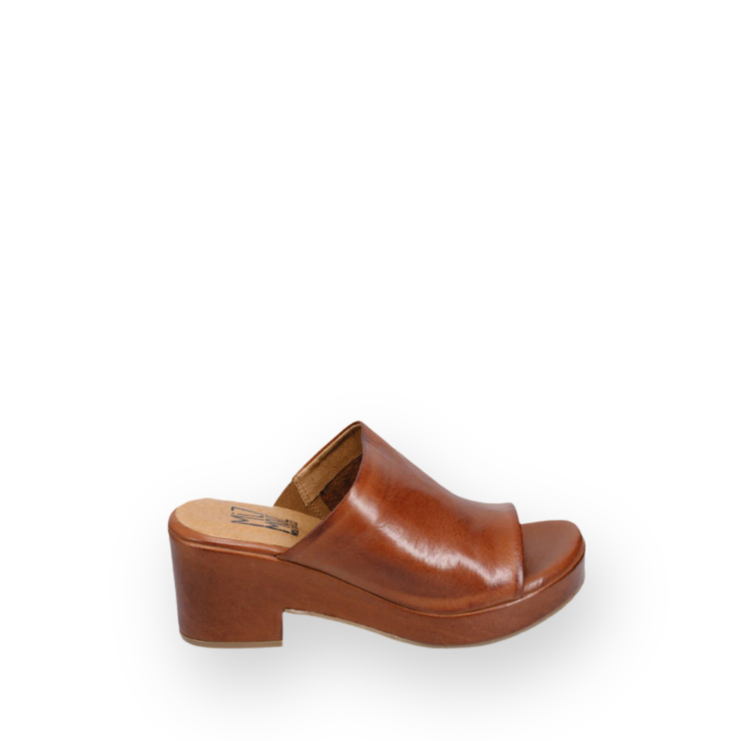 MIZ MOOZ - GWEN PLATFORM SANDAL IN BRANDY LEATHER