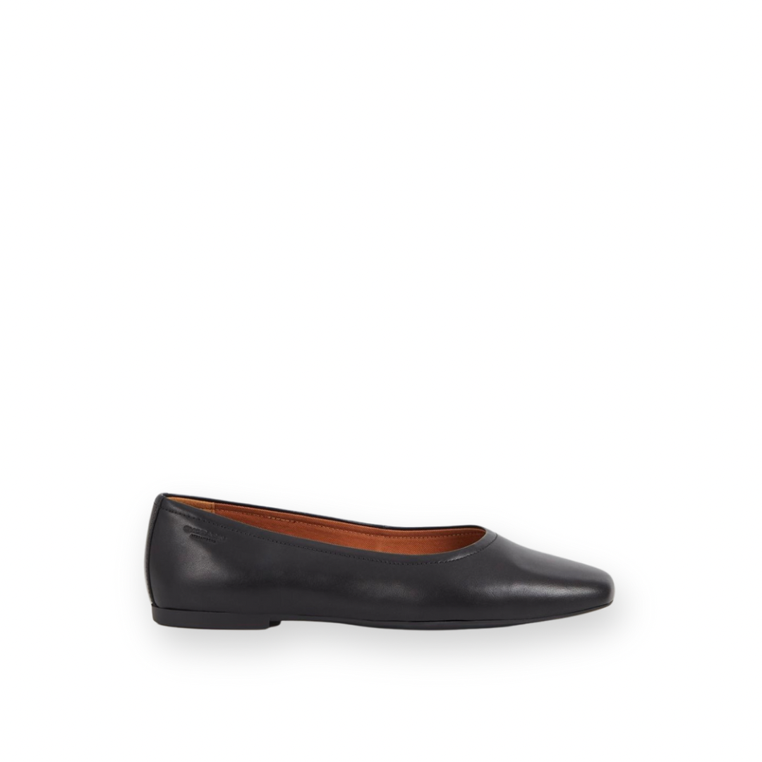 VAGABOND SHOEMAKERS - JOLIN FLAT IN BLACK LEATHER