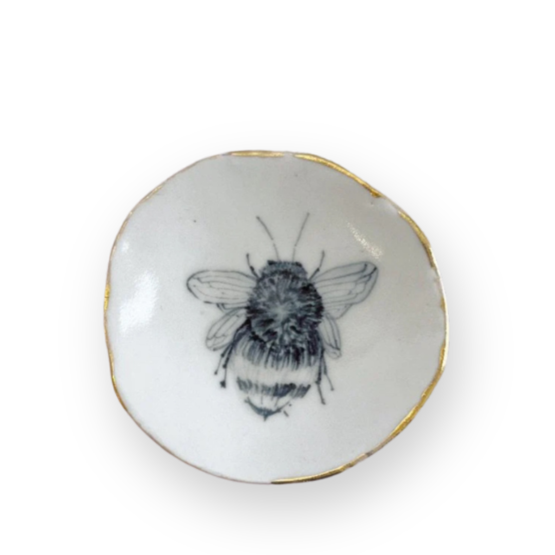 MICHELLE BARRETT CERAMICS - JEWELRY DISH IN BEE