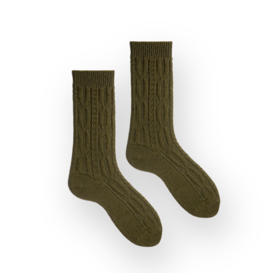 LISA B. - WOMEN'S CABLE WOOL CREW SOCK IN OLIVE CASHMERE