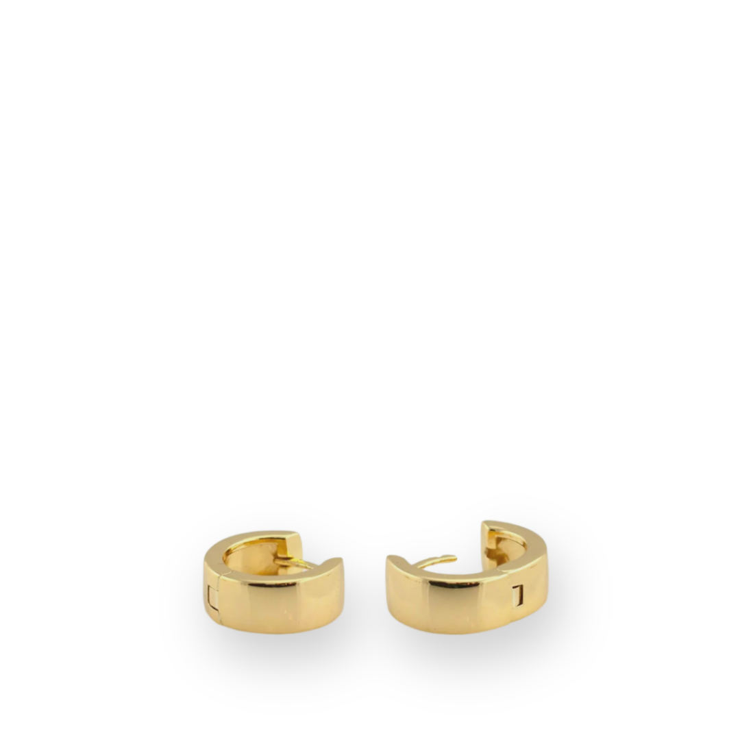 KRIS NATIONS - WIDE HINGED HUGGIE HOOP EARRINGS IN GOLD