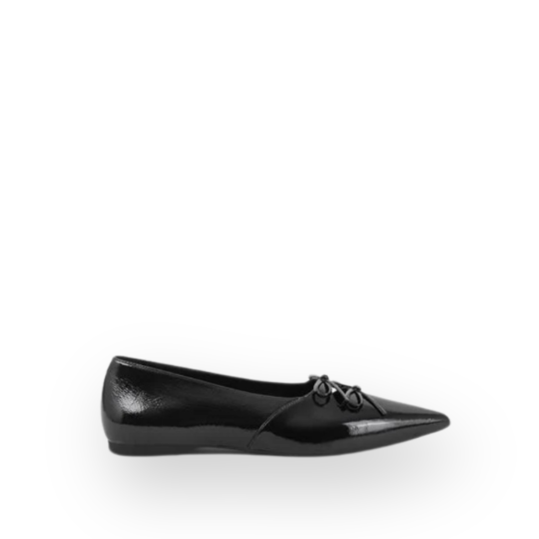 VAGABOND SHOEMAKERS - HERMINE FLAT IN BLACK PATENT LEATHER