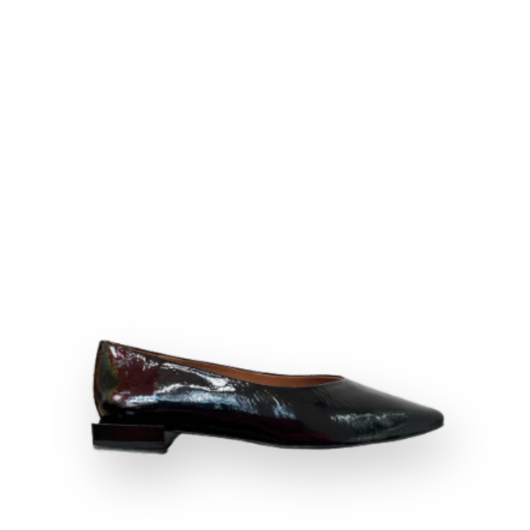 ANGEL ALARCON - NAYU FLAT IN BLACK PATENT LEATHER