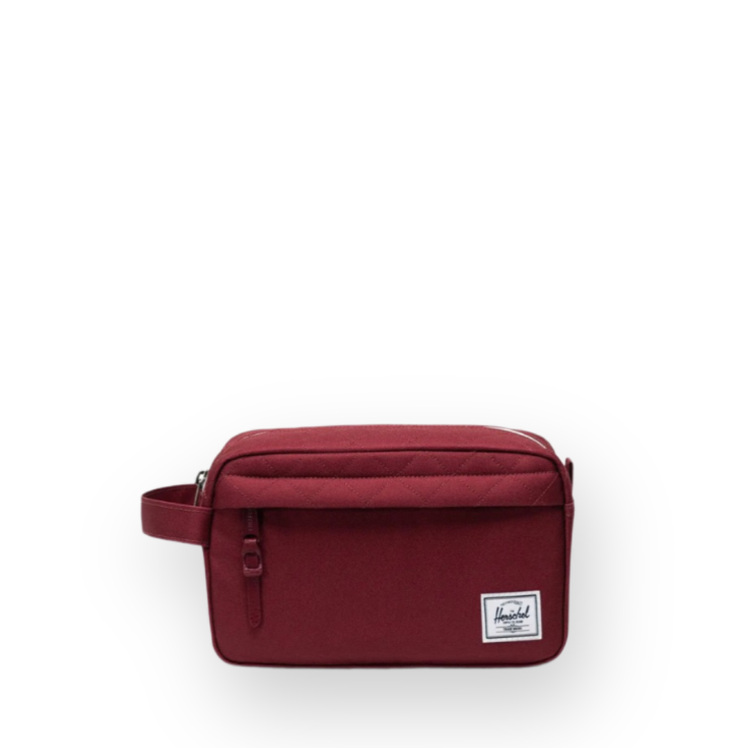 HERSCHEL - CHAPTER TRAVEL KIT IN OXBLOOD RED QUILTED