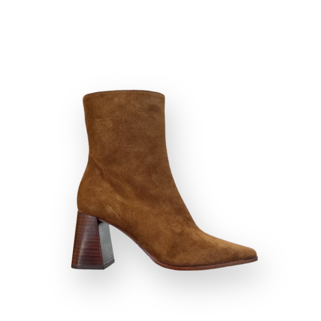 ANGEL ALARCON - TRIMIA BOOT IN TAN SUEDE LEATHER