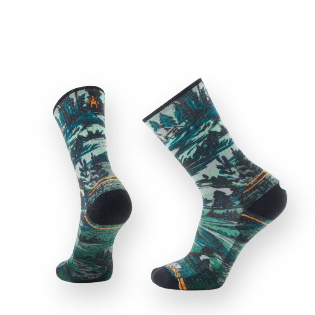 SMARTWOOL - HIKE LIGHT CUSION CAMPGROUND PRINT CREW SOCK IN WINTER MOSS