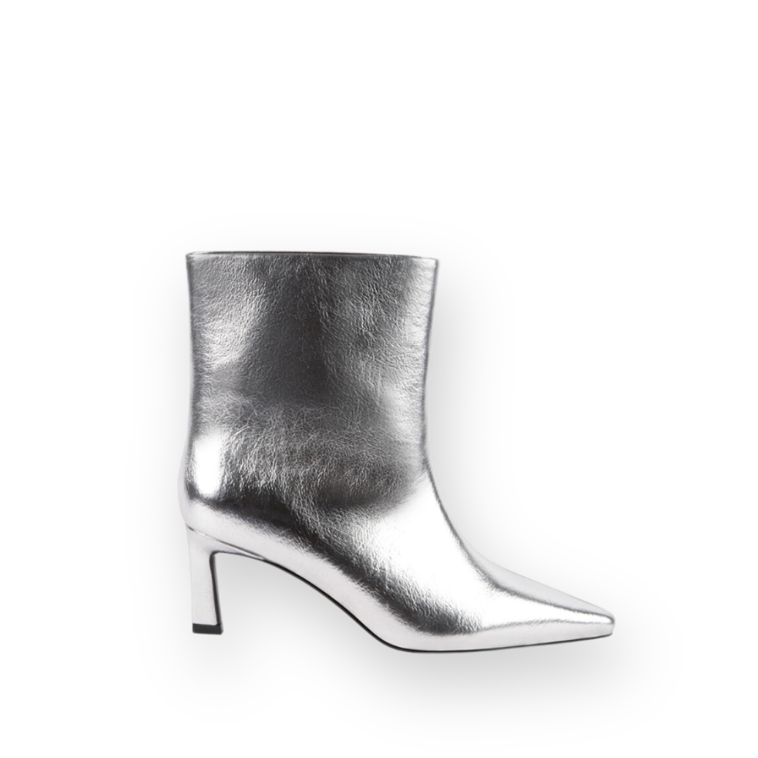 STEVE MADDEN - DELIGHT BOOTIE IN SILVER SYNTHETIC LEATHER