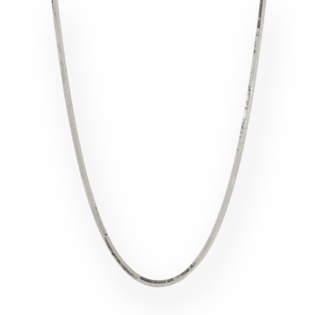 LUV AJ - CLASSIQUE HERRINGBONE CHAIN NECKLACE IN SILVER