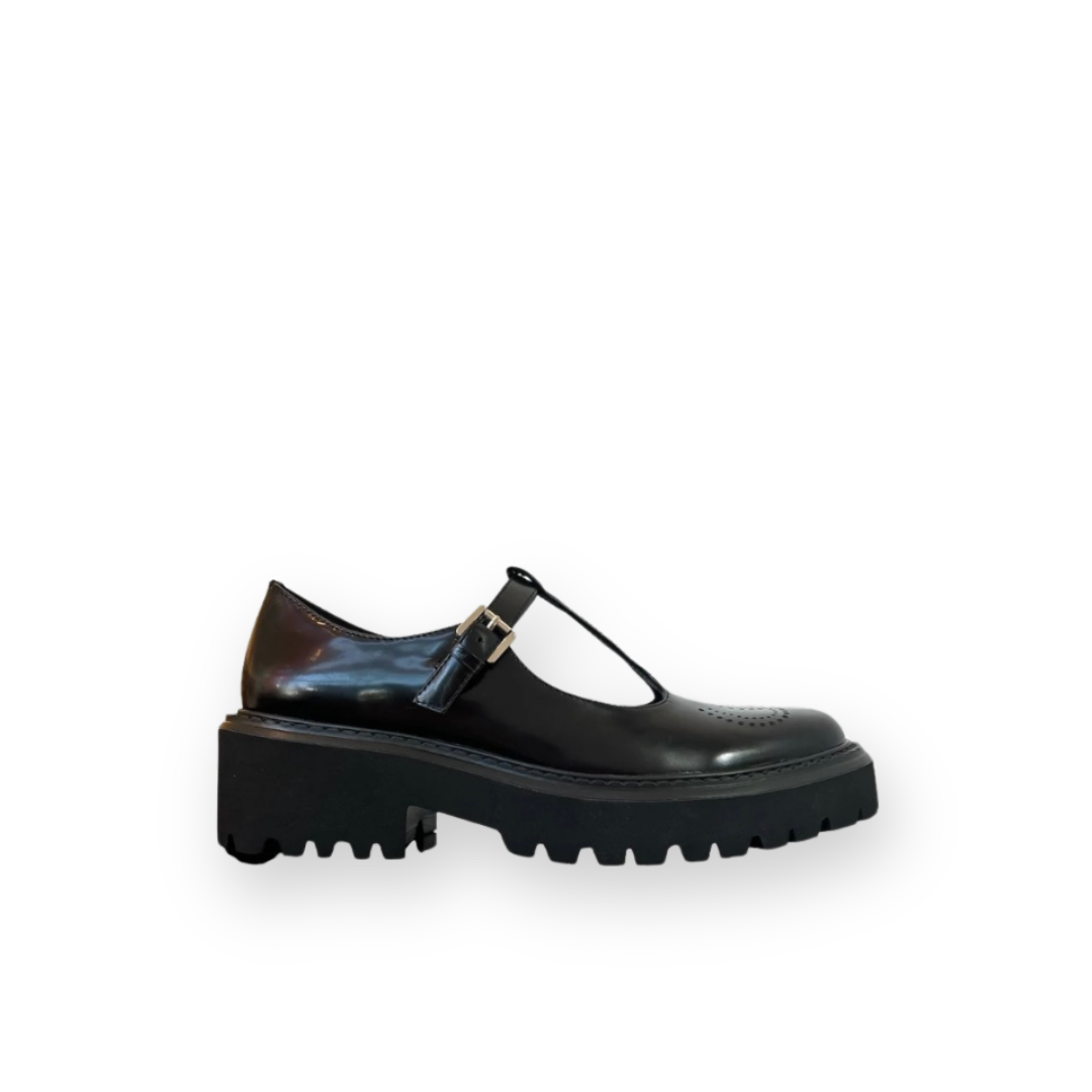 BIBI LOU - ARLET PLATFORM MARY-JANE IN BLACK PATENT LEATHER