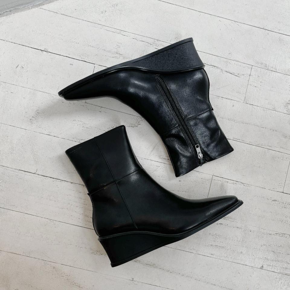 VAGABOND SHOEMAKERS - AINO WEDGE BOOTIE IN BLACK LEATHER