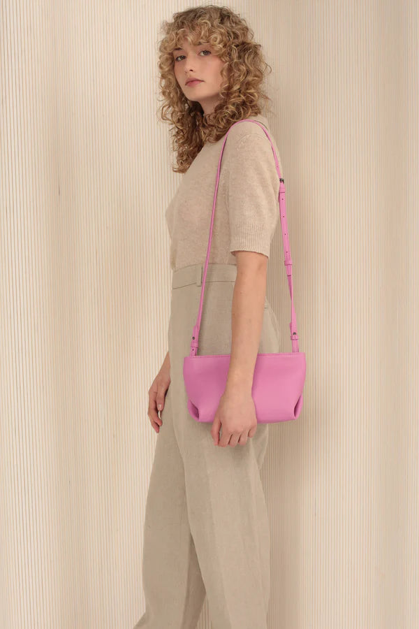 ELA HANDBAGS - FIONA BAG IN PINK PEBBLED VEGAN LEATHER