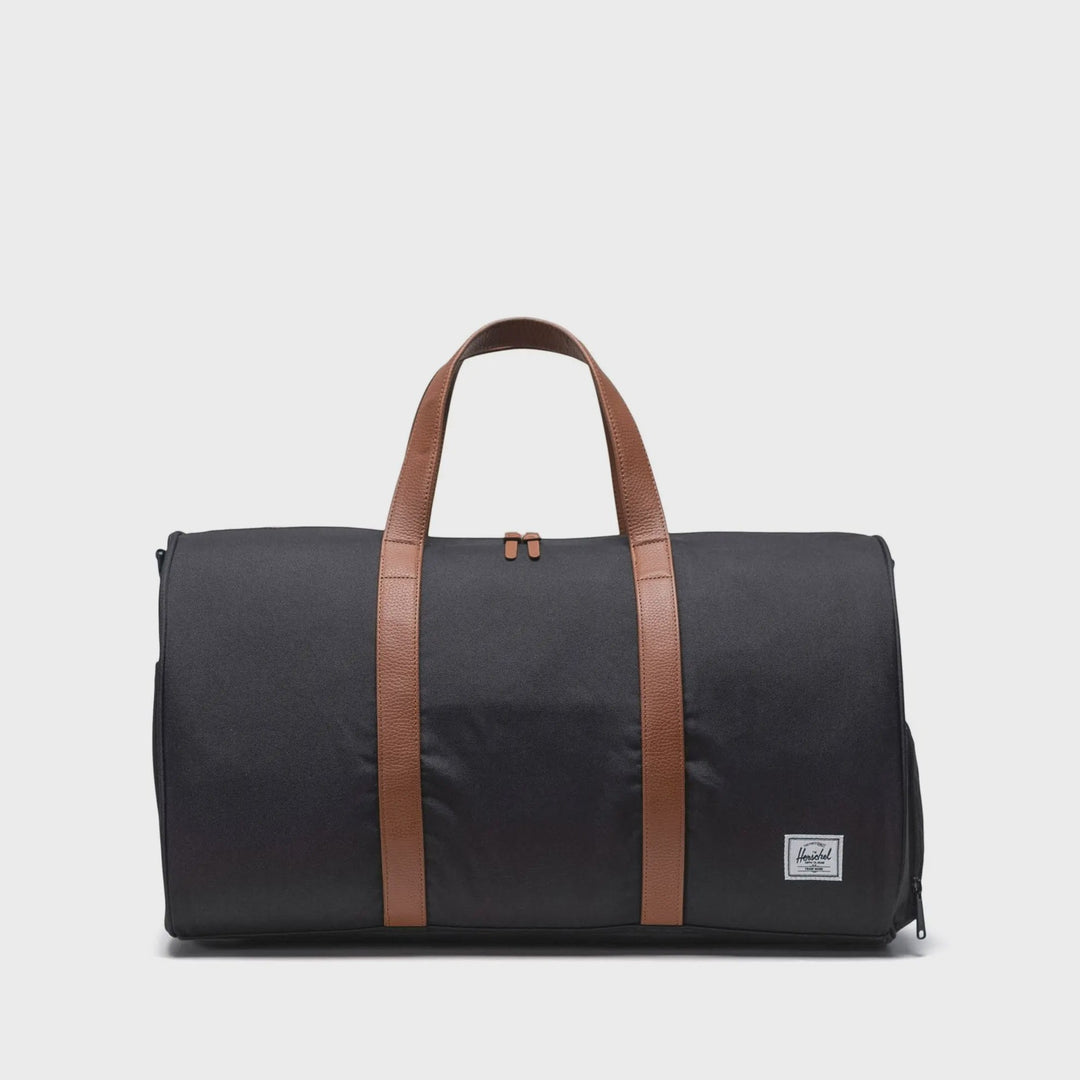 HERSCHEL - NOVEL DUFFLE IN BLACK